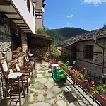 Holiday home начовата къща стойките - пампорово