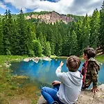 Holiday home начовата къща стойките - пампорово Vodata