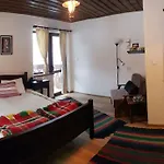 начовата къща стойките - пампорово Holiday home Vodata