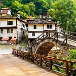 Holiday home начовата къща стойките - пампорово Vodata