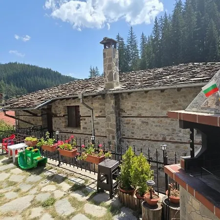 Къща За Гости Начовата Къща Стойките, Пампорово Hébergement de vacances Vodata