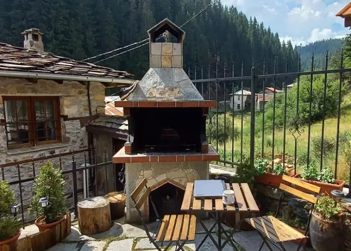 Casa vacanze Nachovata Stoykite, Near Pamporovo *