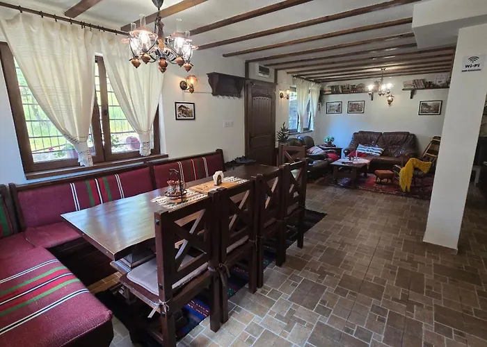 Nachovata Stoykite, Near Pamporovo * Vodata