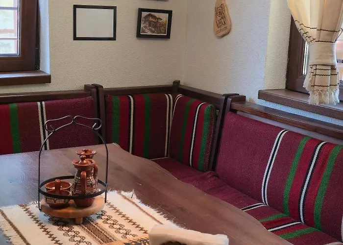 Nachovata Stoykite, Near Pamporovo