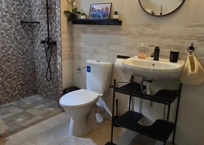 Nachovata Stoykite, Near Pamporovo