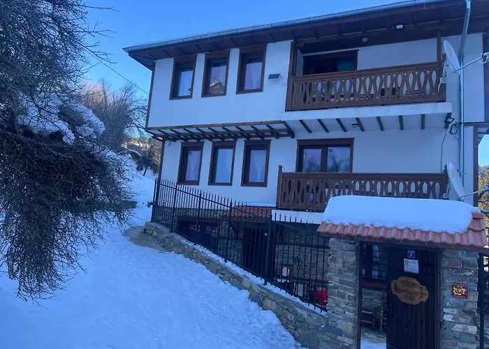 Nachovata Stoykite, Near Pamporovo Casa vacanze Vodata